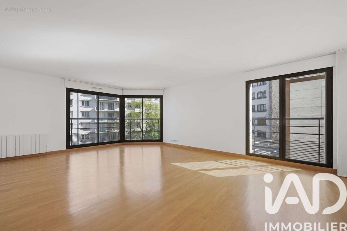 Photo 2 - Appartement à PARIS-16E