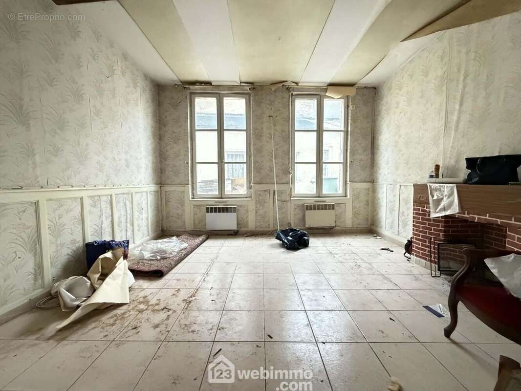 Son espace salon - Maison à LAON