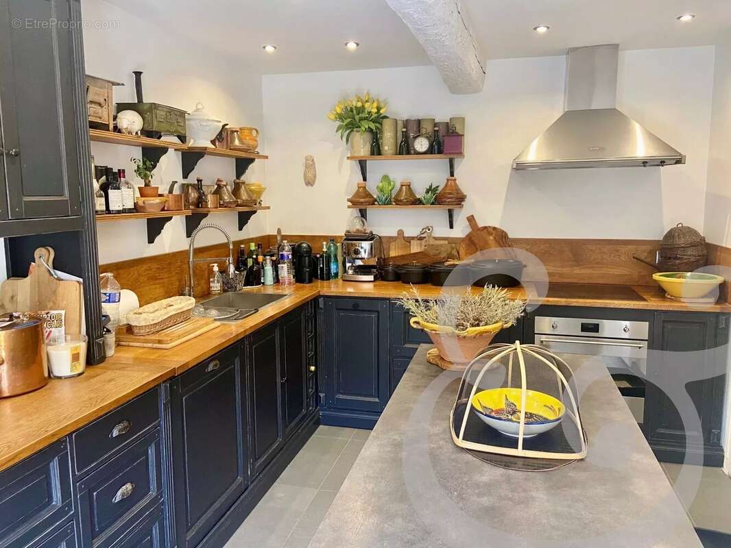 Appartement à PARADOU