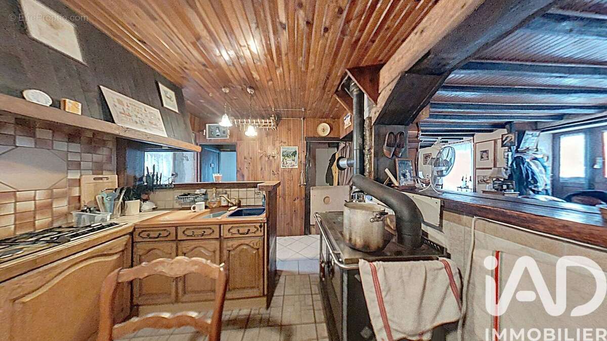 Maison 143 m² à Savennes  - photo 8