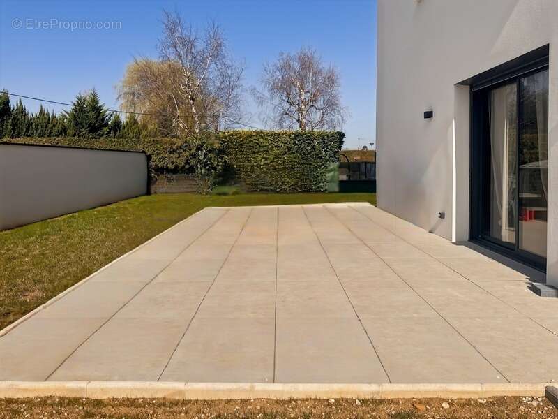 Maison à ARC-SUR-TILLE