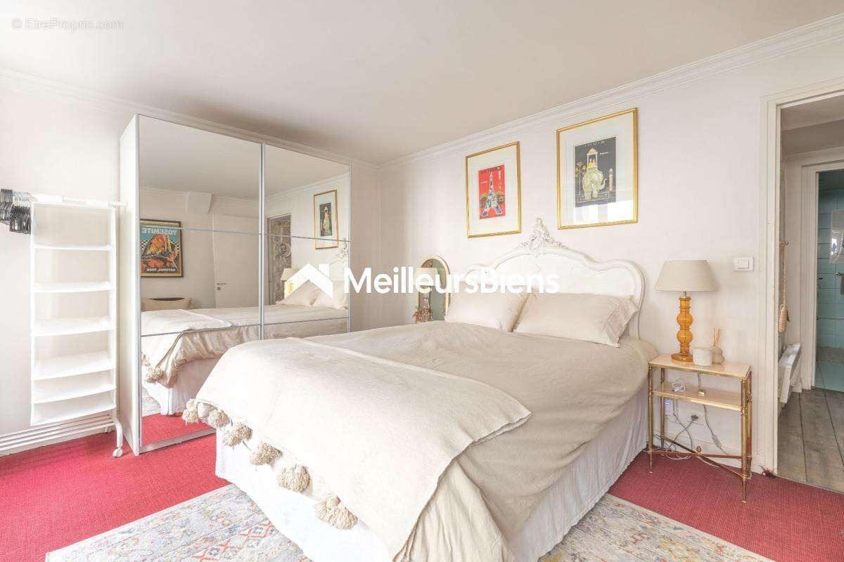 Appartement à PARIS-3E