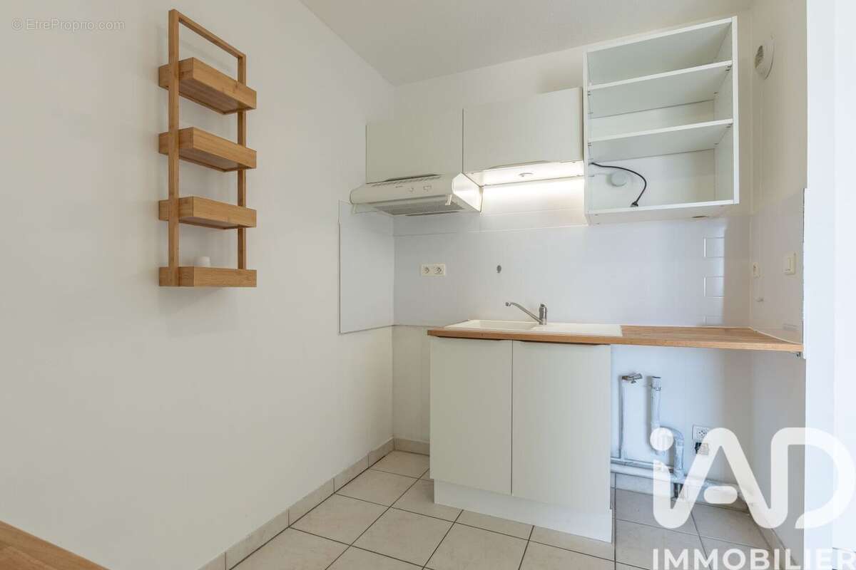 Photo 8 - Appartement à ONET-LE-CHATEAU