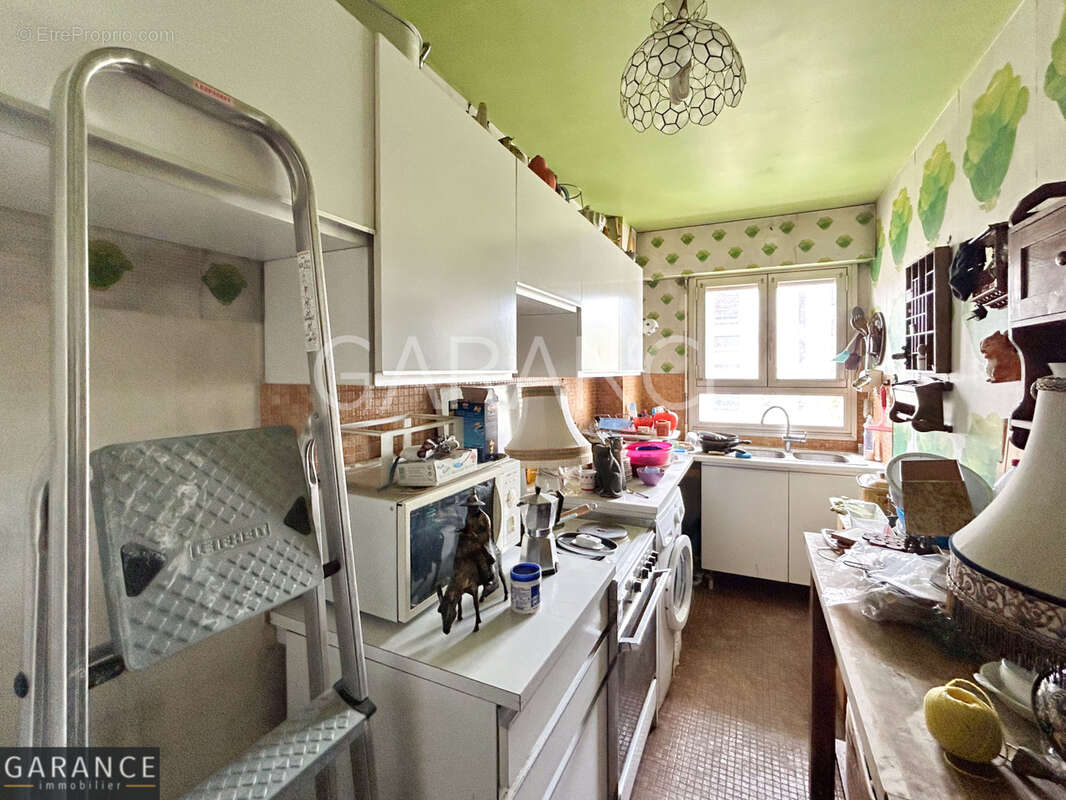Appartement à PARIS-14E