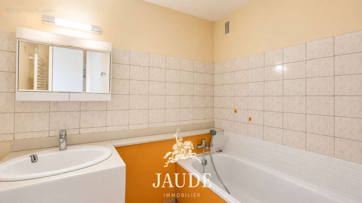CLERMONT-FERRAND — Maison 110 m2 — 4 chambres + bureau — Terrain 379 m2 - photo 12