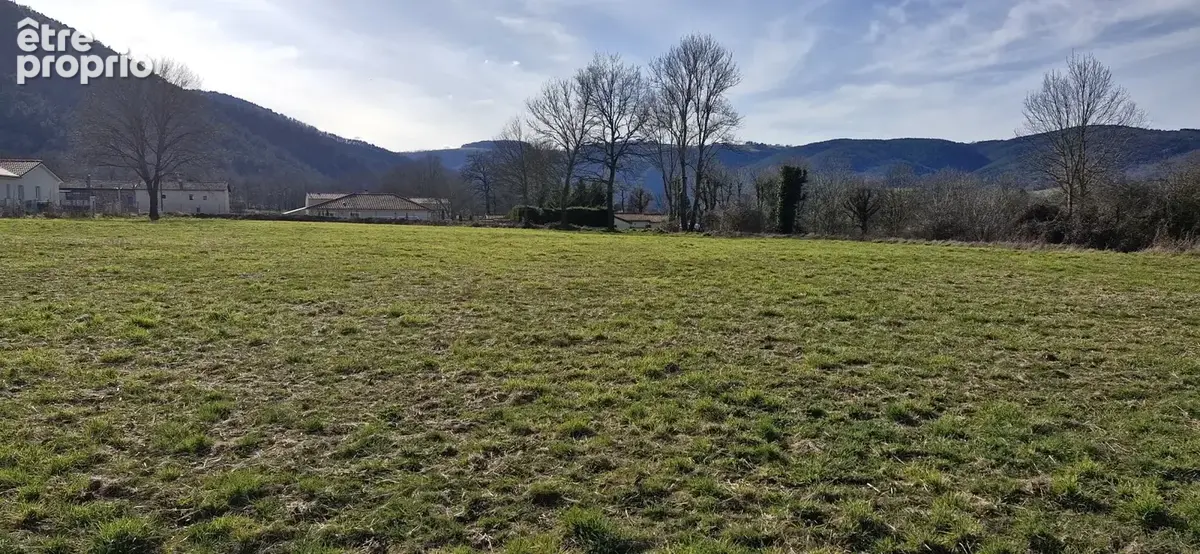 Photo Terrain à La Seauve-Sur-Semene au prix de 55 200€