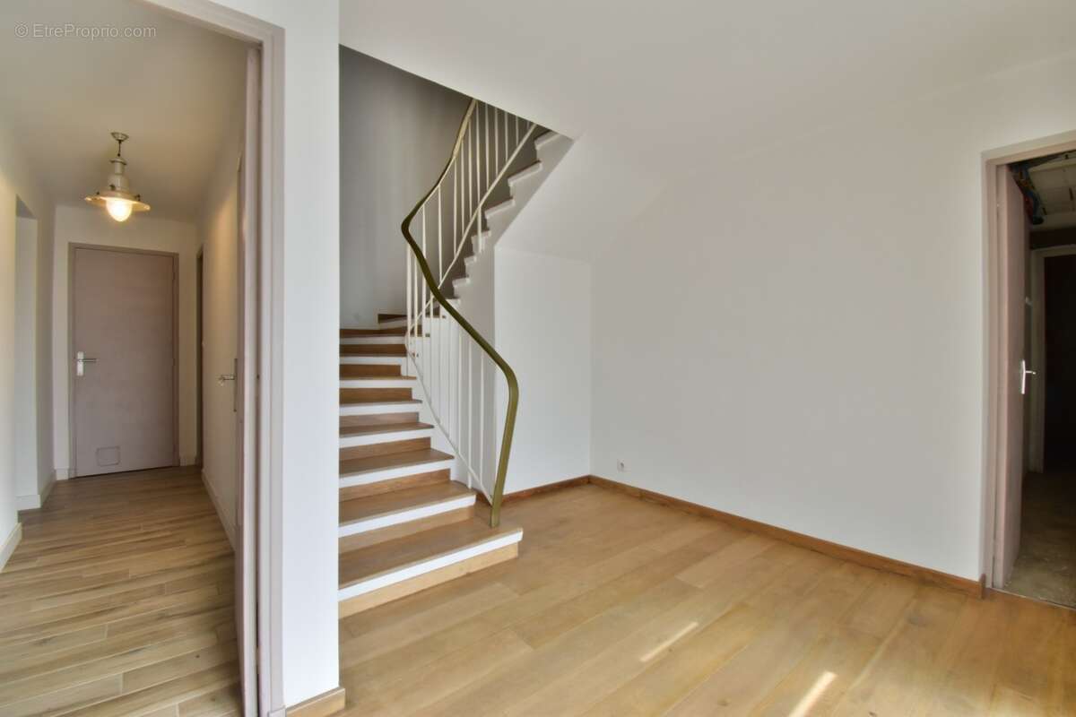 Maison à vendre 6 pièces chateau arnoux saint auban (04) - photo 4