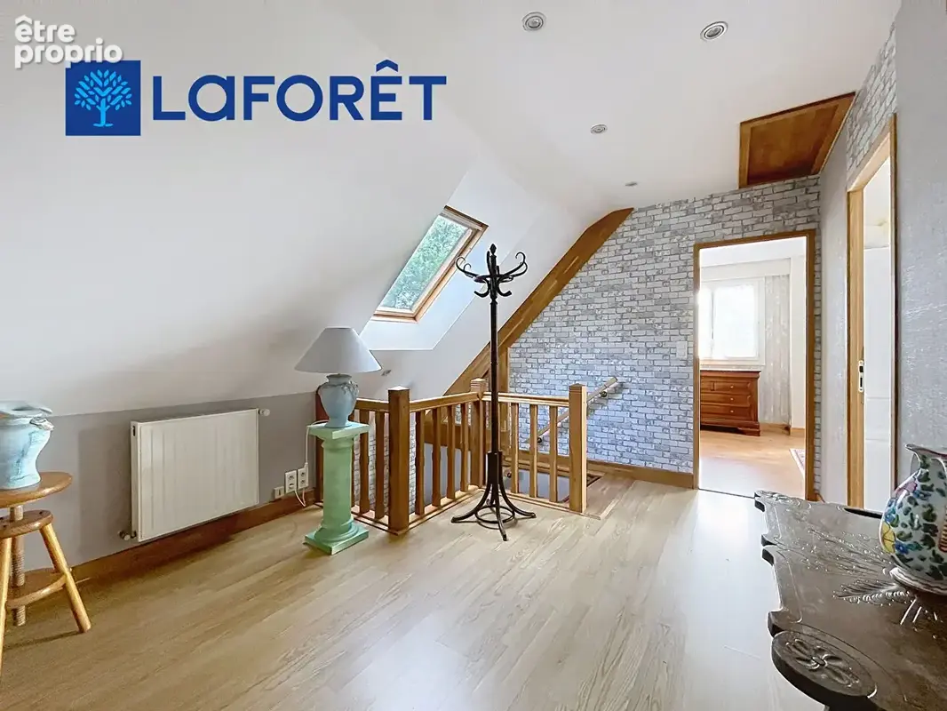 A vendre ! Maison Guern 6 pièce(s) 142m² - photo 7