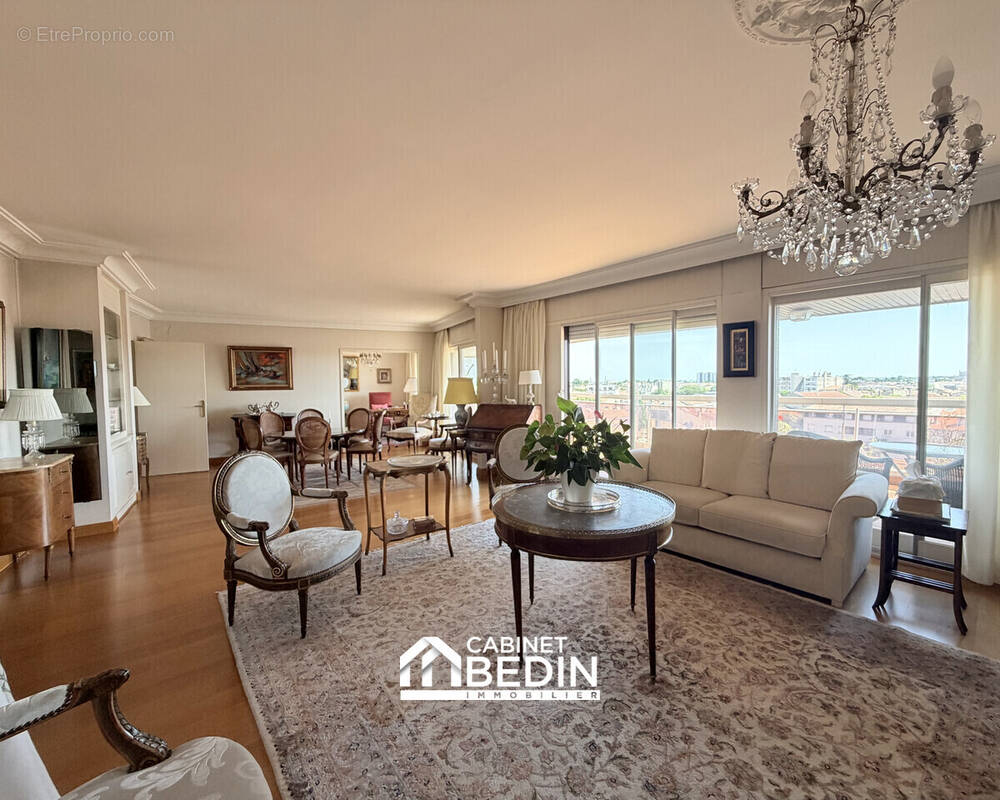 Appartement à BORDEAUX
