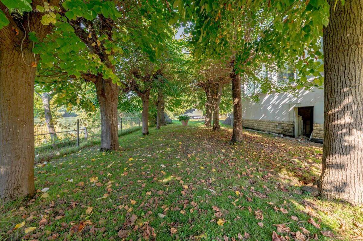 Maison à SOISY-SUR-SEINE