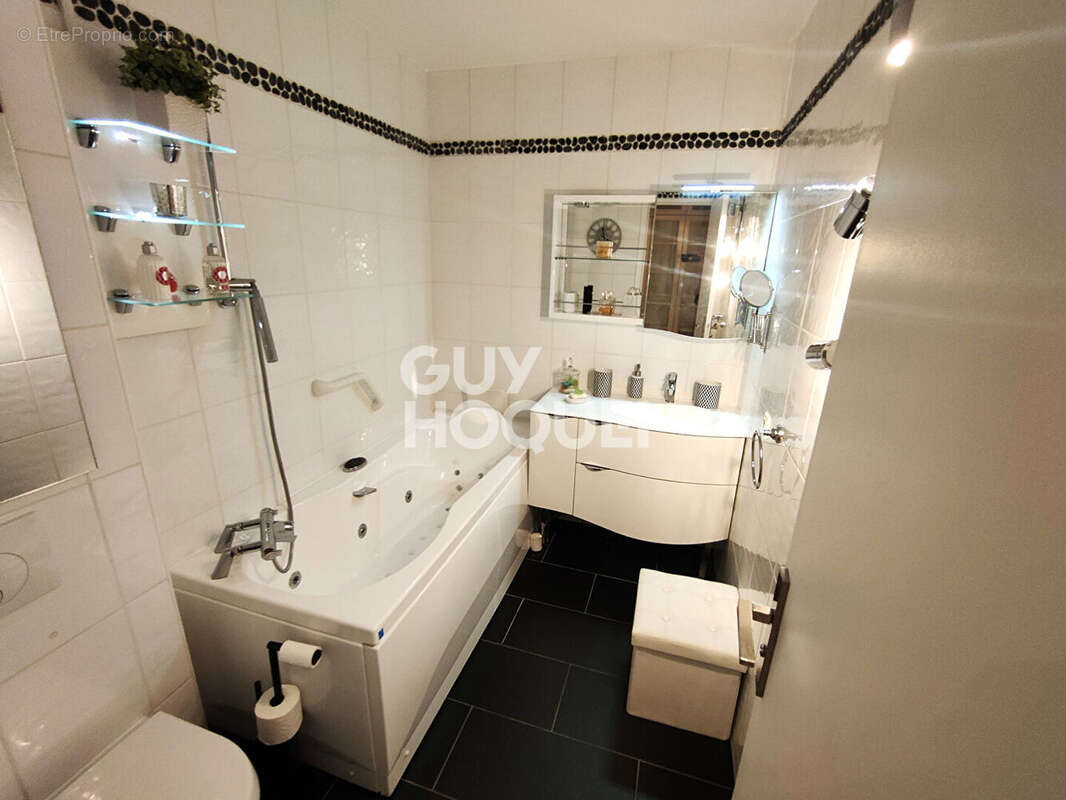 Appartement Courbevoie 4 pièces 96.05 m2 - photo 14