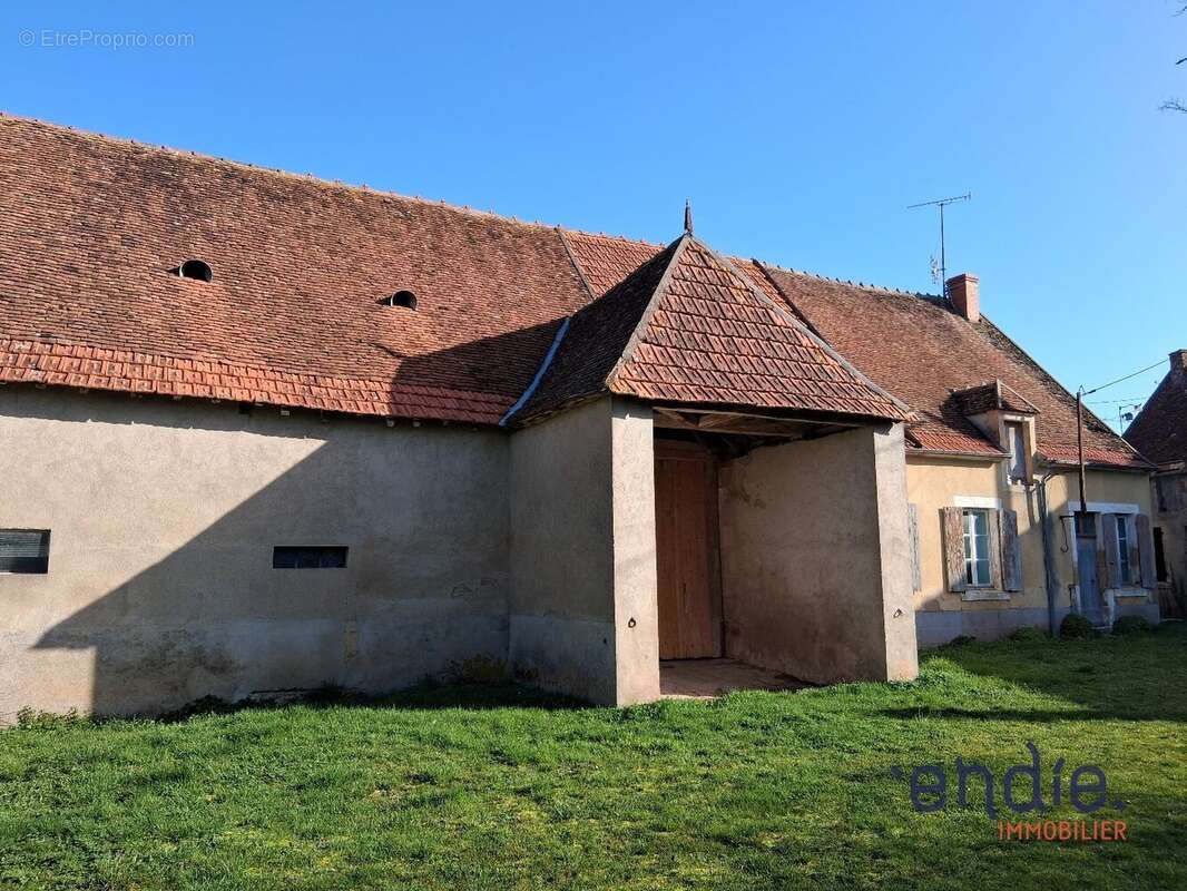 Maison à COUST