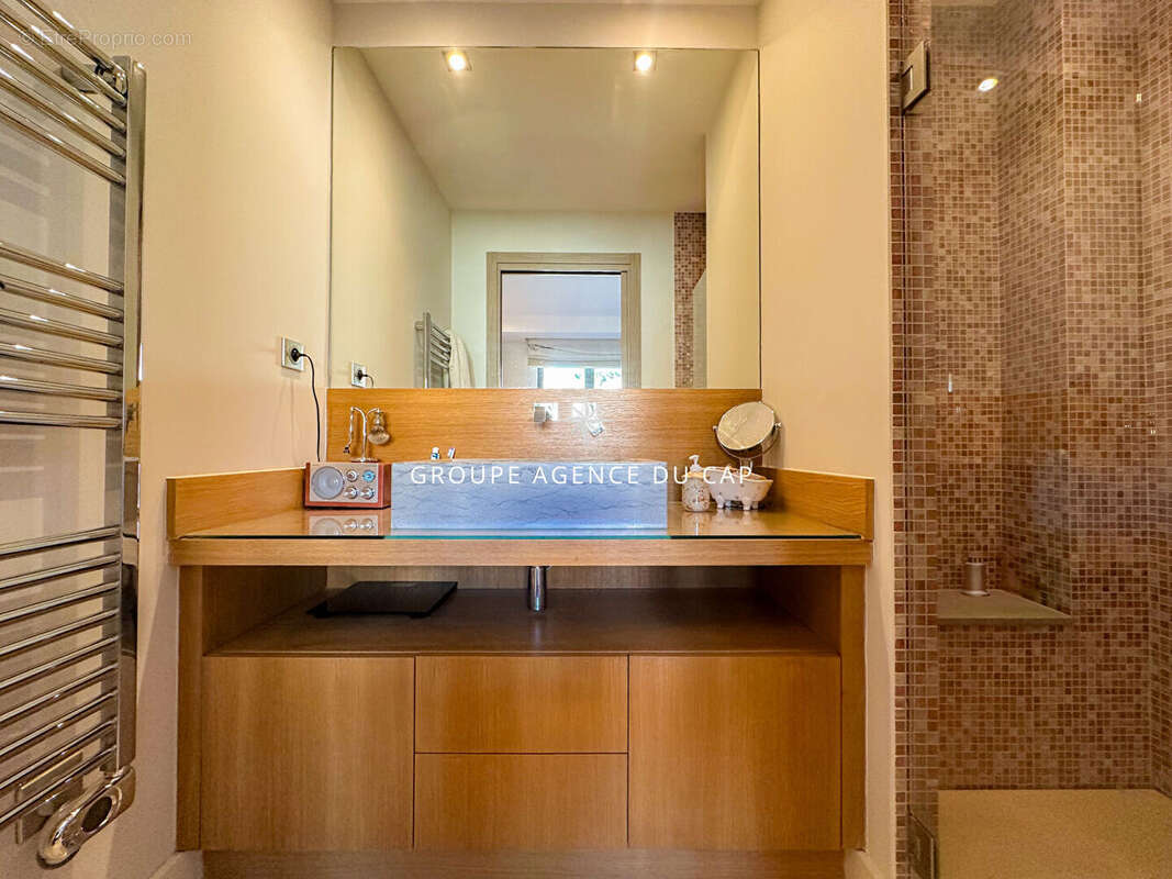 Appartement à LES ISSAMBRES