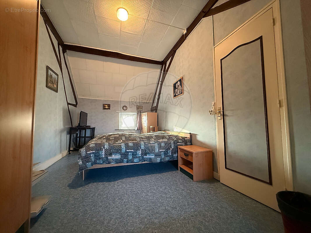 Maison à BILLY-CHEVANNES