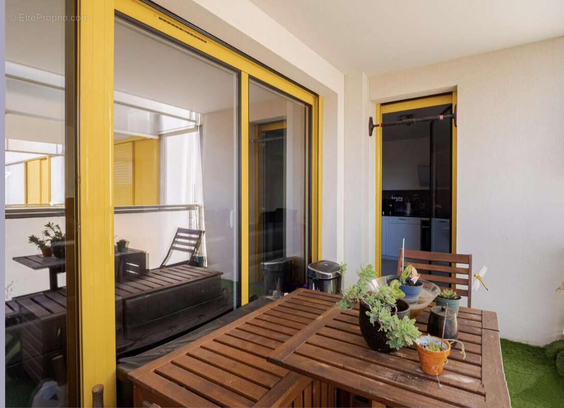 Appartement à NANTERRE