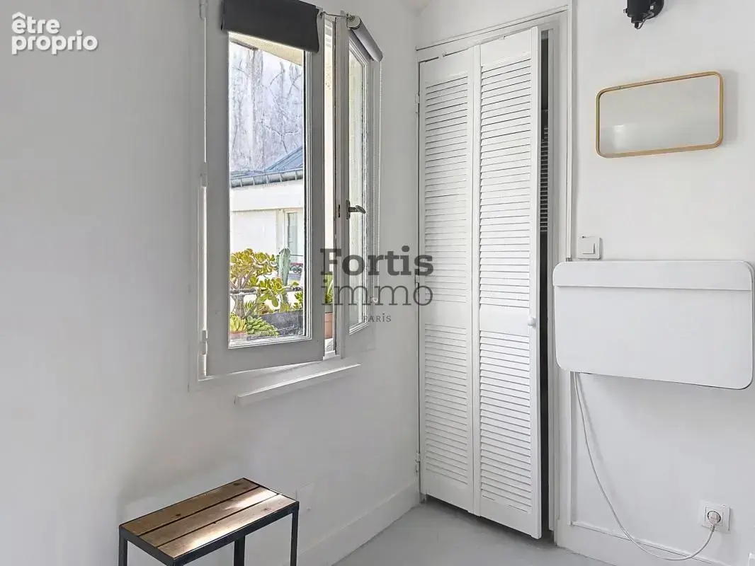Paris 2 - charmante studette - dernier etage - calme absolu - photo 7