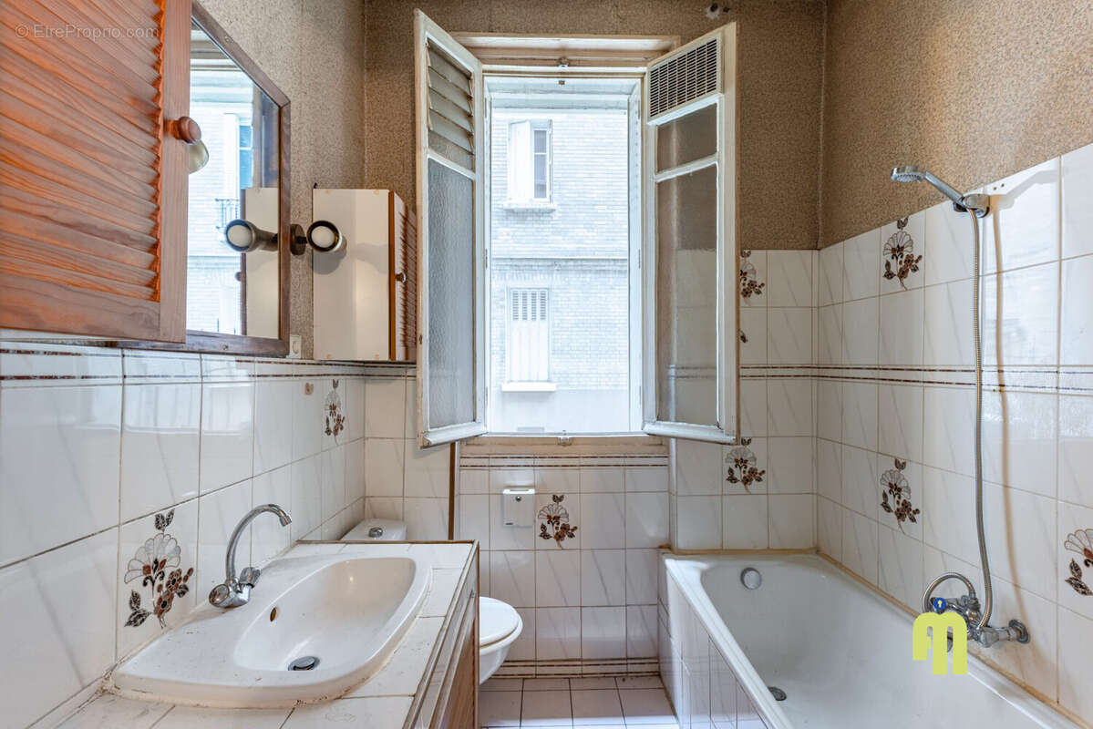 Appartement à PARIS-12E