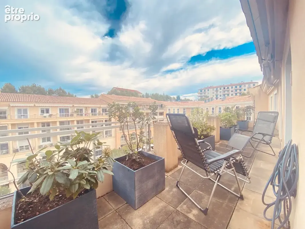A vendre 3p 61 m2 hesperides roy rene aix en provence - photo 2