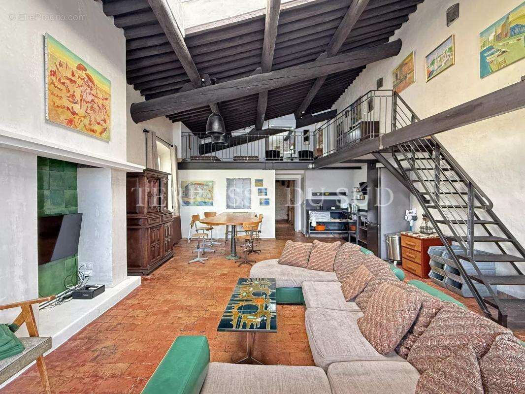 Appartement à MARSEILLE-7E