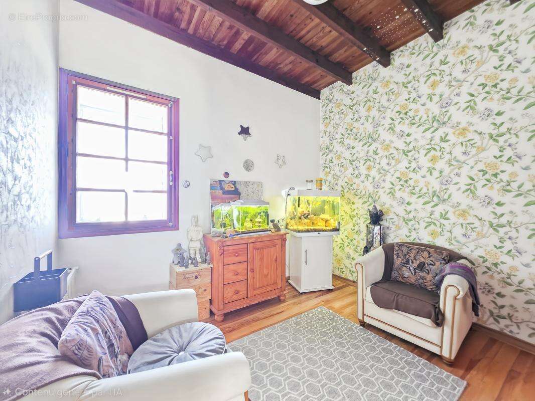 Maison à MEZIN