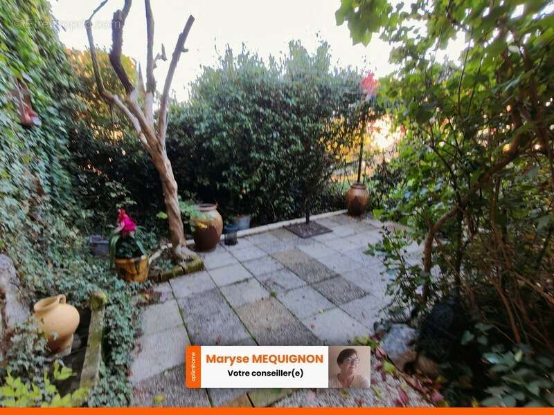 Maison à LE BRUGERON