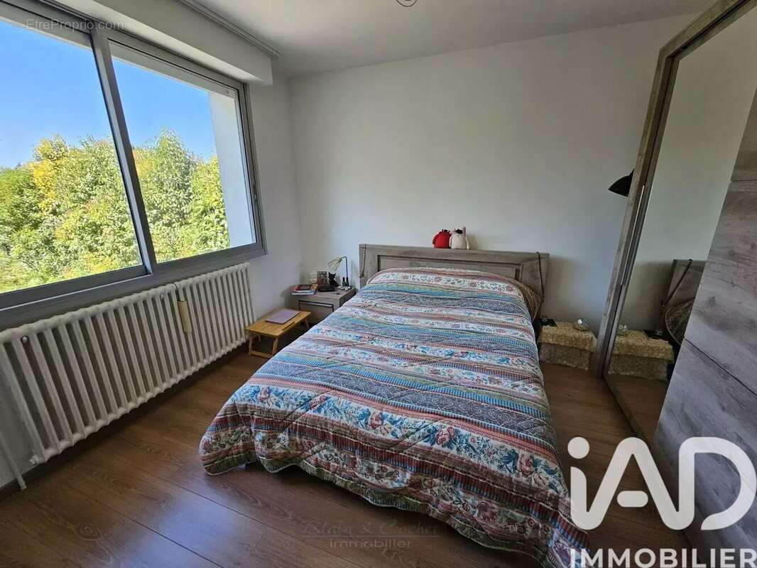 Maison 215 m² à Villemandeur  - photo 9