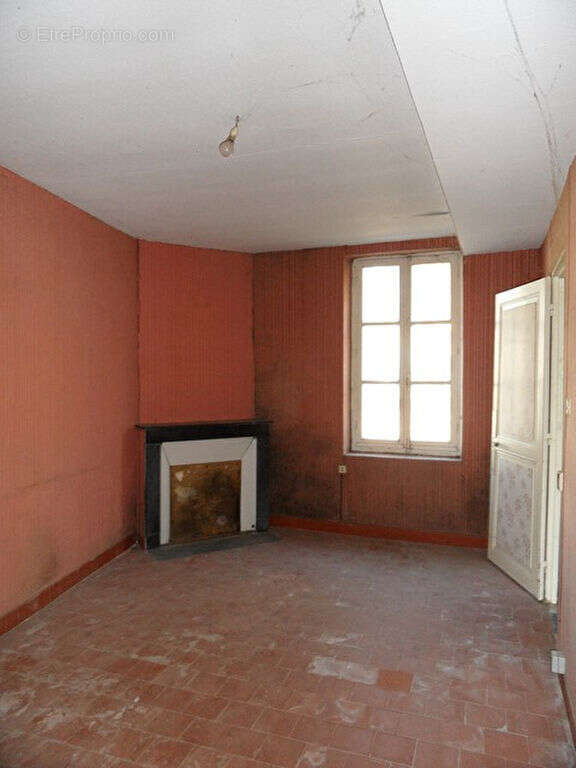 Maison à LION-EN-SULLIAS