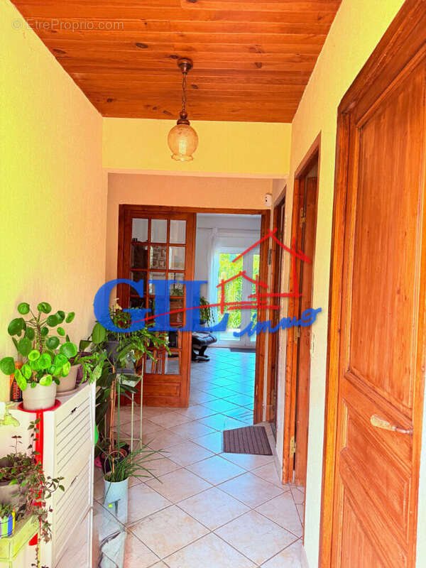 Maison à SAVIGNY-LE-TEMPLE