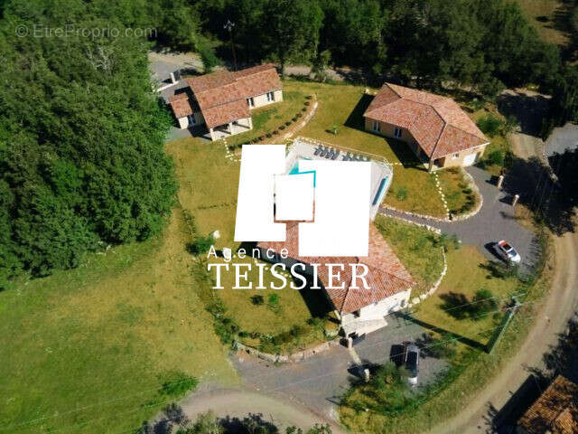 Maison à SAINT-ALBAN-AURIOLLES