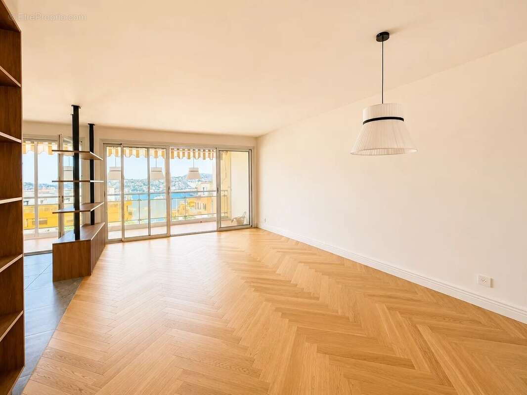Appartement 3 pièces rénové – Vue mer – Villefranche-sur-Mer - photo 6