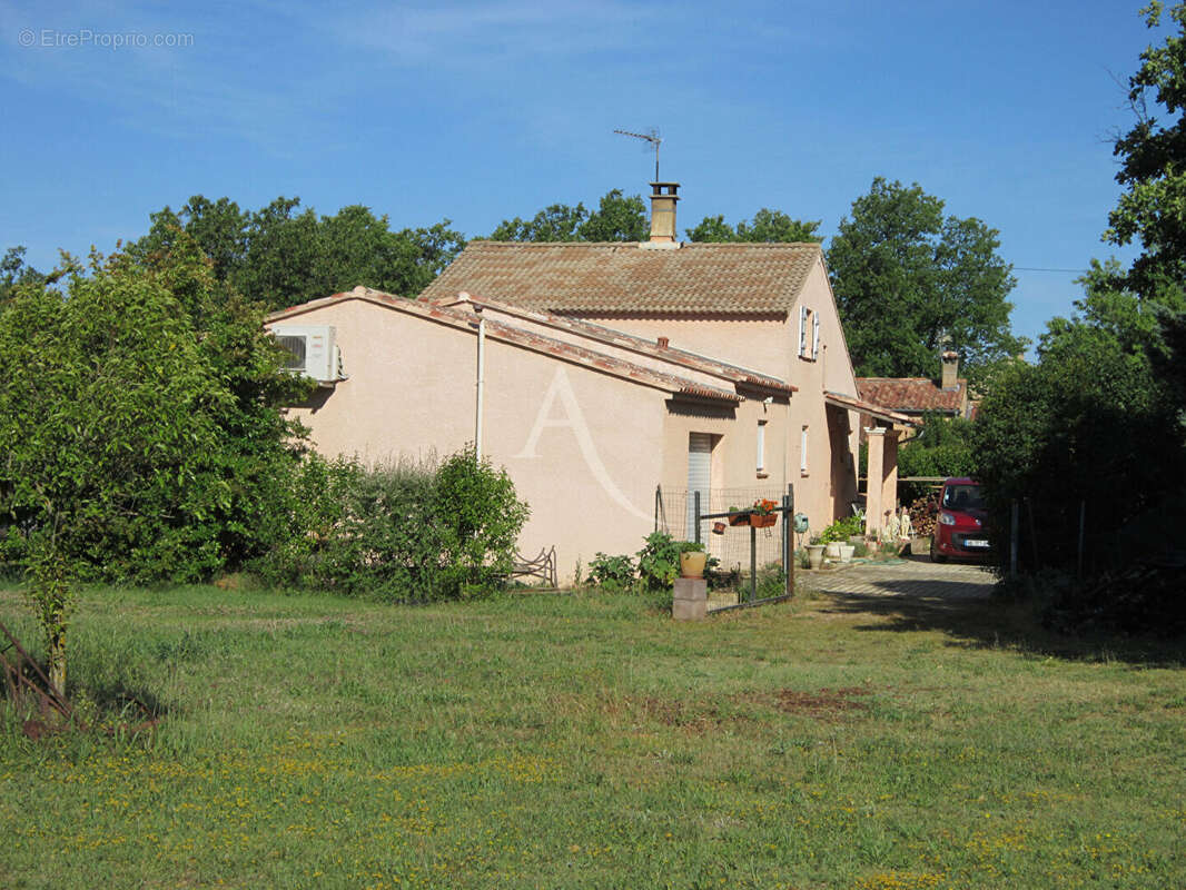 Villa en viager a regusse type 6 de 170 m2 piscine garage - photo 3