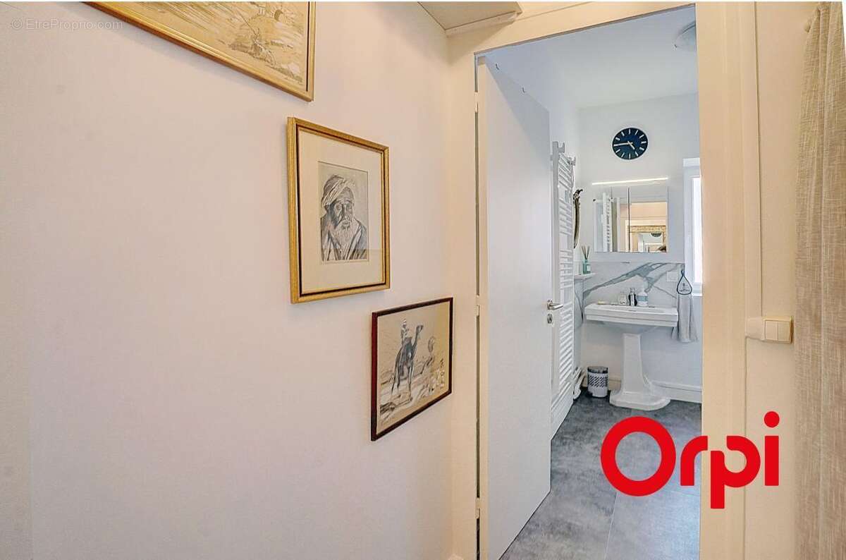 Appartement à NEUVILLE-SUR-SAONE