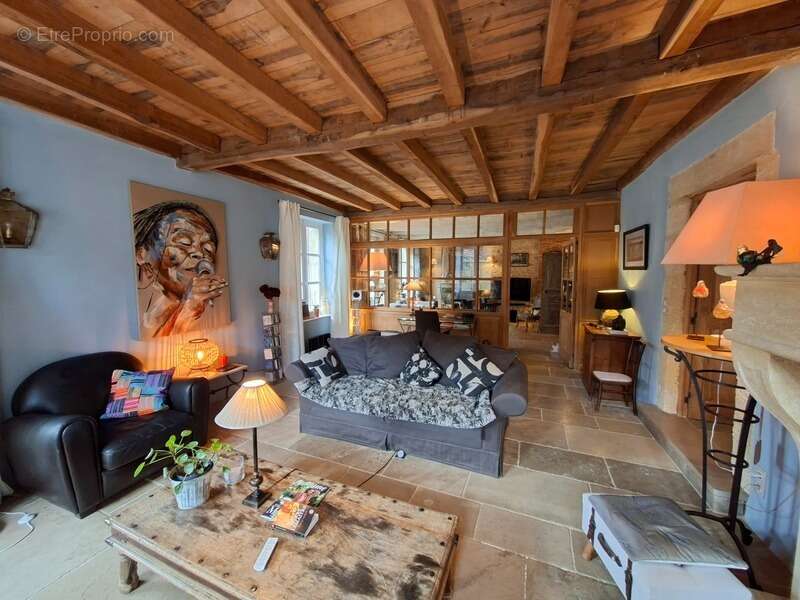 Maison de village en pierre - avec piscine - une annexe- au Bugue(24) - photo 17