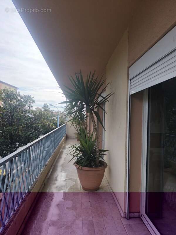 Appartement à SANARY-SUR-MER