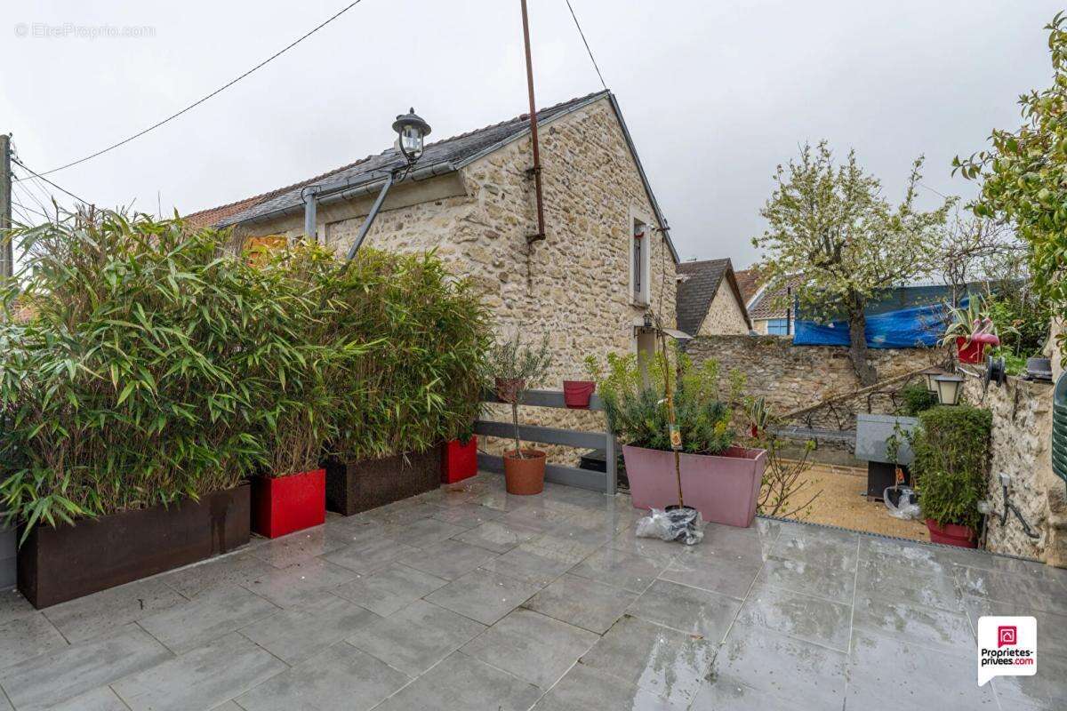 Maison à LES MUREAUX