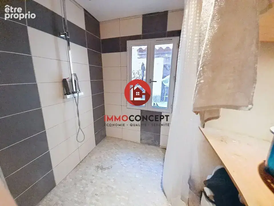 Maison 4 pièces 95 m² à vendre à Roquemaure (30150) - photo 4