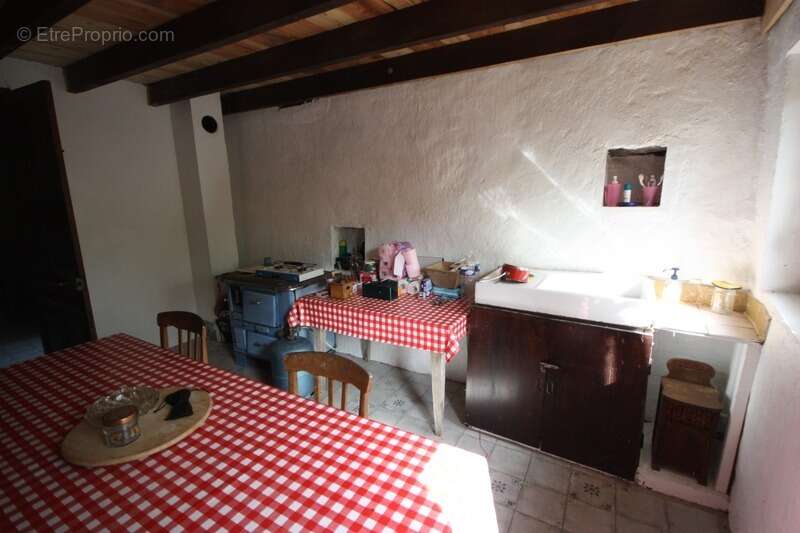 Dpt Ain (01), à vendre TORCIEU grangeon en pierres P2 d'environ 40 m² et terrain de 4362 m² - photo 5