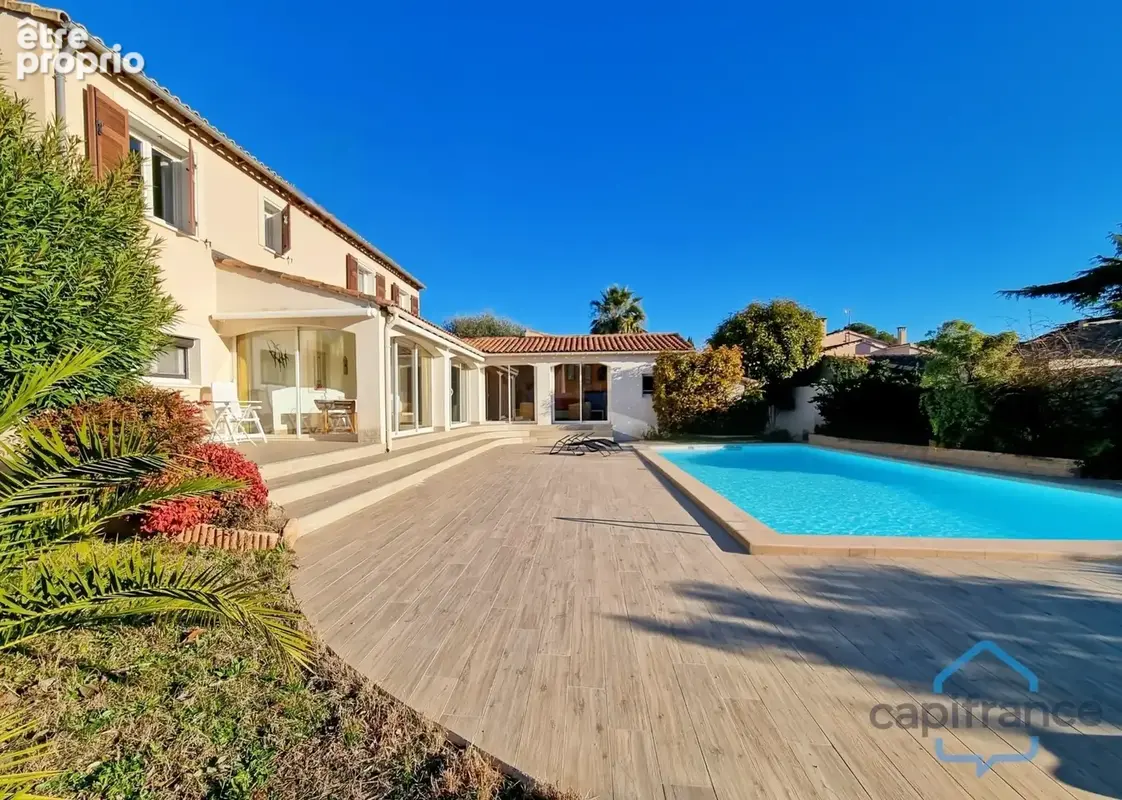 Maison familiale ou 2 habitations - 222m² avec 7 pièces (5 chambres) - Terrain de 830m² avec Piscine - CASTRIES (34) - photo 2