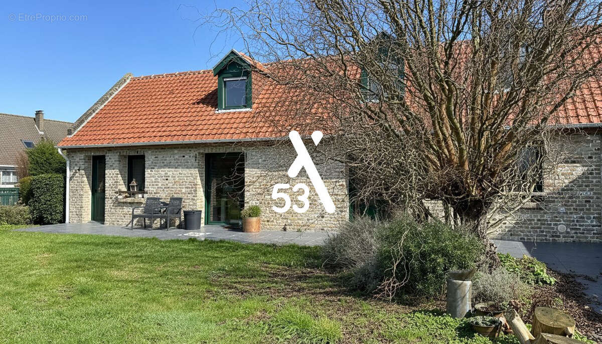 Maison à CAPPELLE-BROUCK