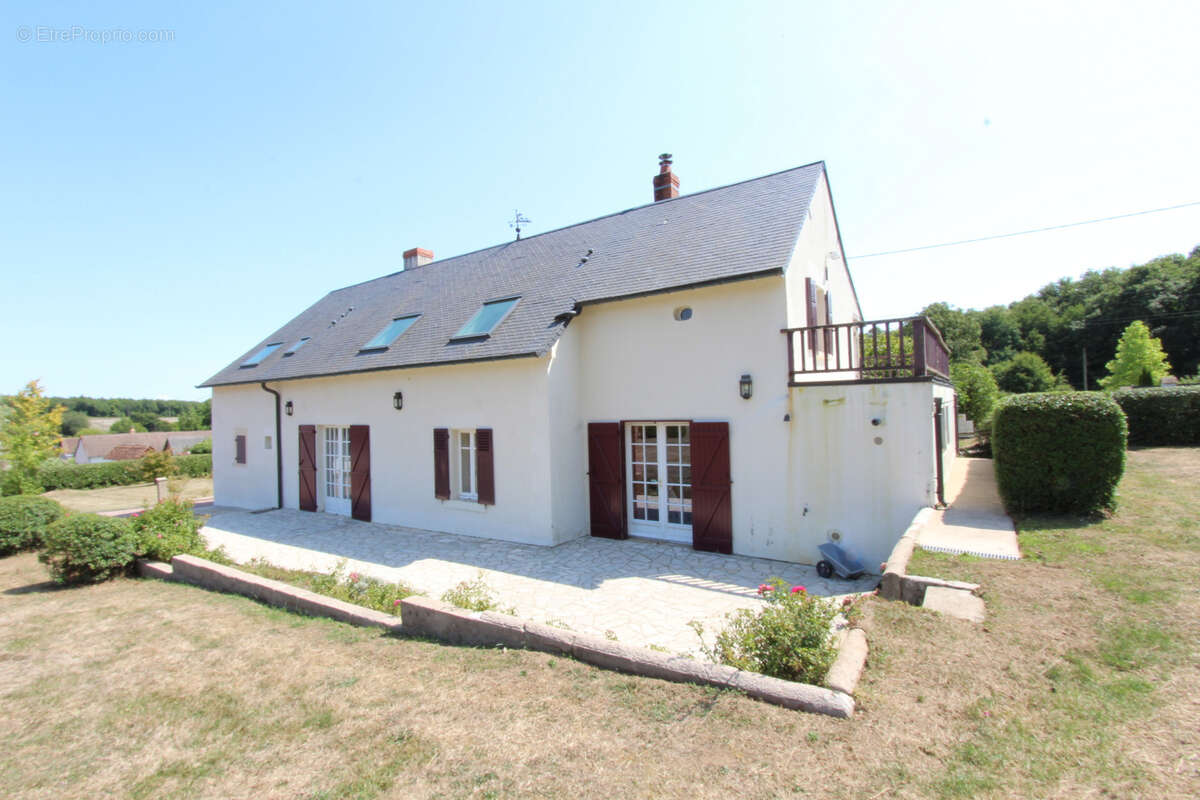 Maison à SAINT-AUBIN-LES-FORGES