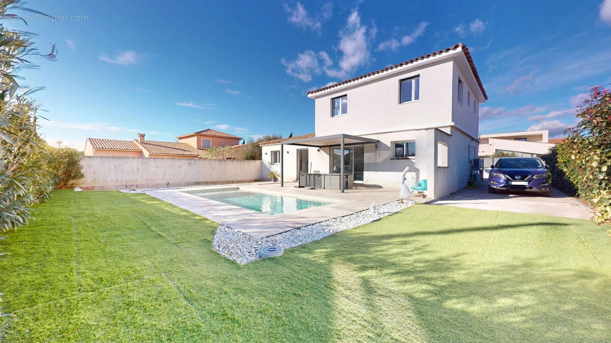 Maison à PUGET-SUR-ARGENS