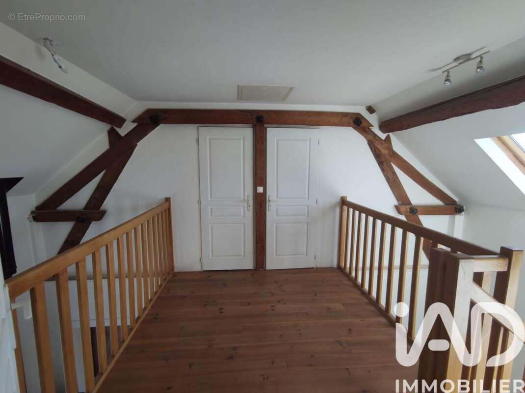 Maison 157 m² à Gilly-Sur-Loire  - photo 8