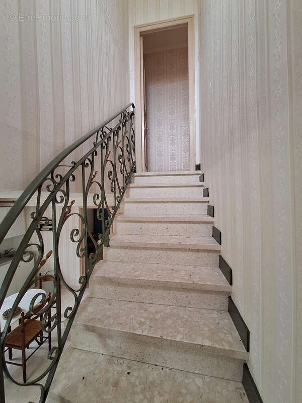 Maison à BOURDEILLES