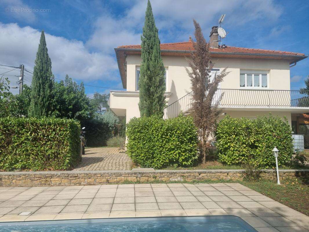 Maison à COLLONGES-AU-MONT-D'OR