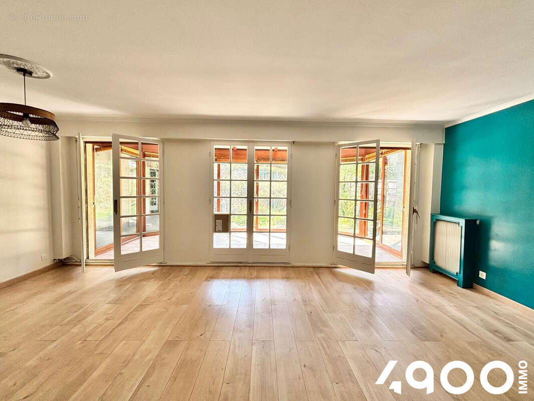 Maison à RIS-ORANGIS