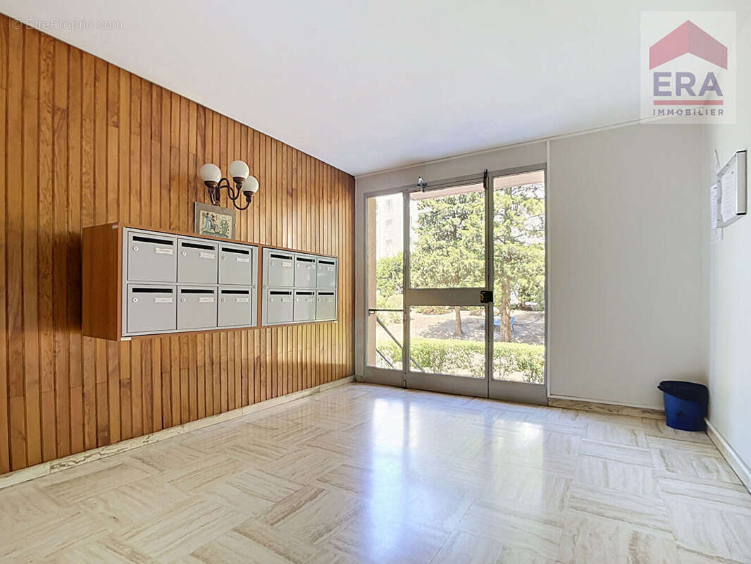 Appartement à MARSEILLE-9E