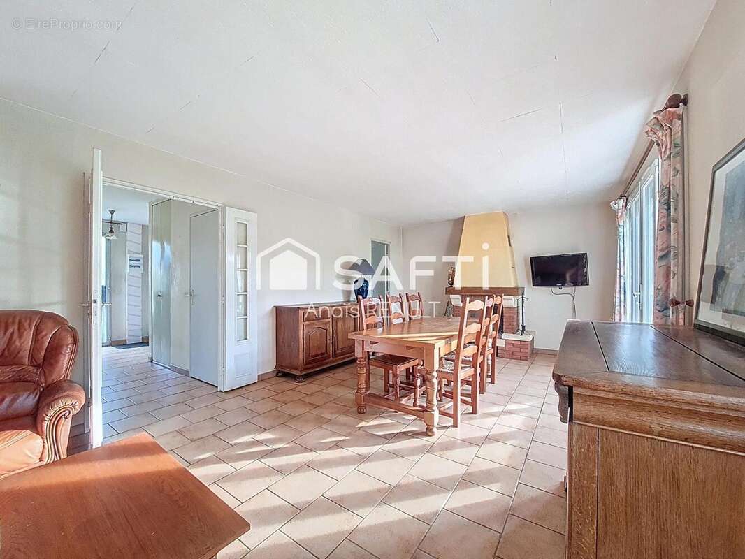 Photo 3 - Maison à VERT-EN-DROUAIS