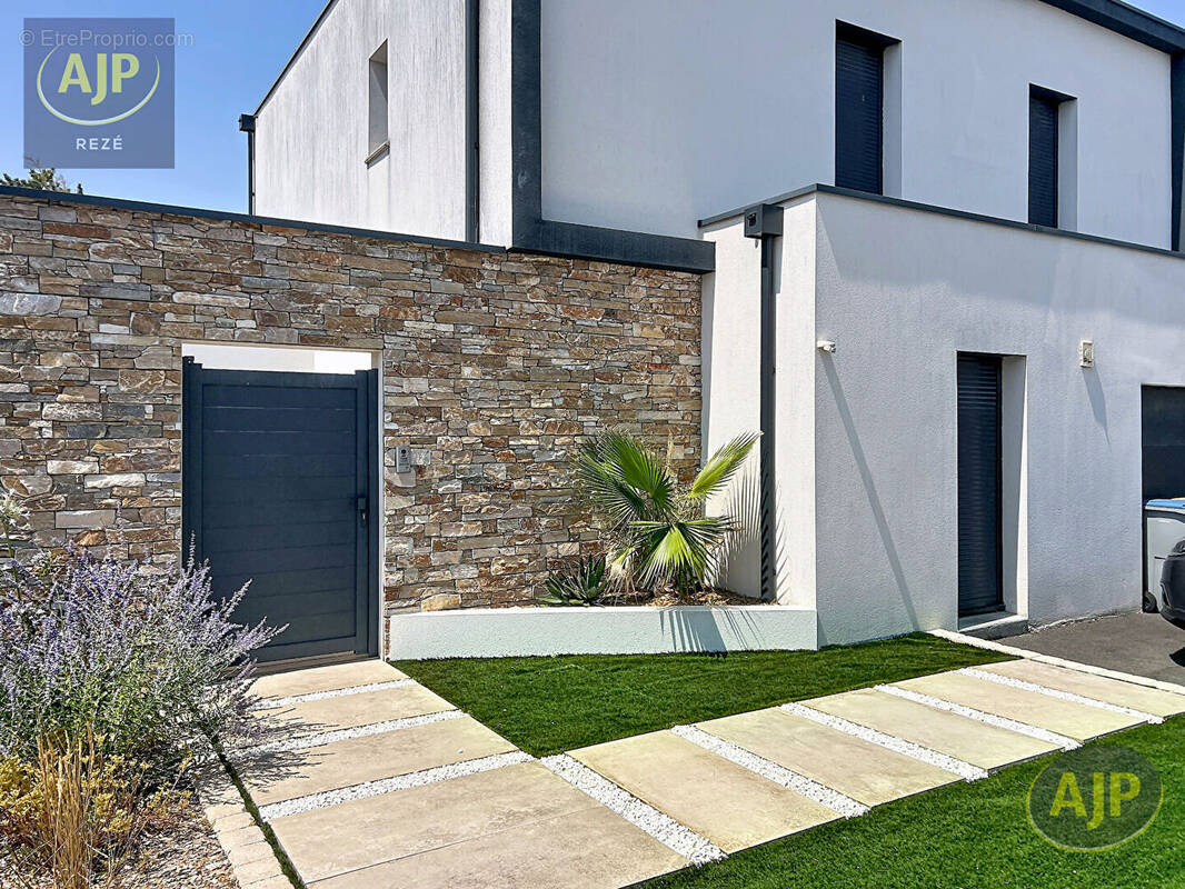 Maison à LES SORINIERES