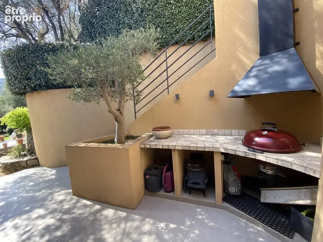 Maison 5 pièces 230 m² à vendre à La Garde-Freinet (83680) - photo 18