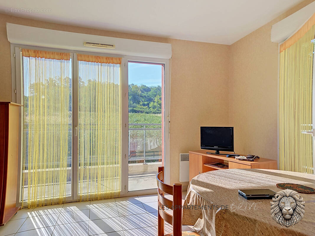 Appartement à COSNAC